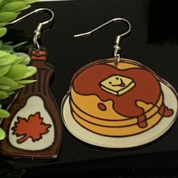 Pancake Earring, Funny Food Earring, Syrup Earring, Cooking Earring, Pancake - Picture 2 of 4